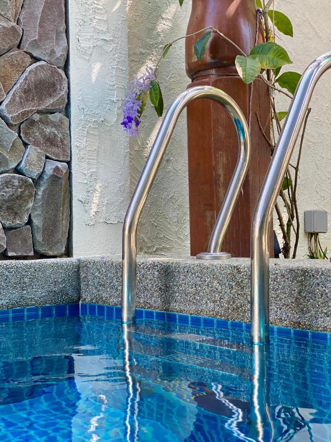 Ikiru 18 Private Saltwater Pool Villa, 3 Ensuite Br, Outdoor Bbq, 5 Mins To Beach Pantai Cenang  Buitenkant foto
