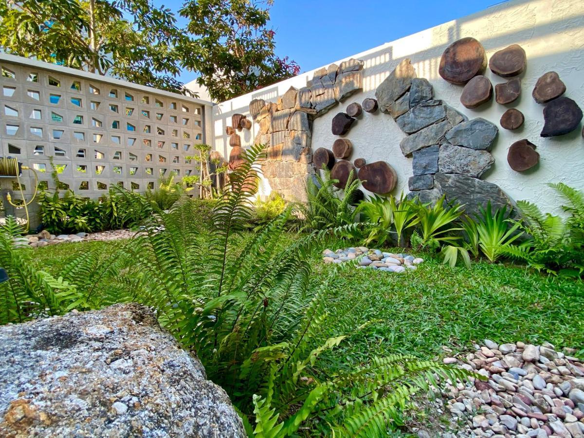 Ikiru 18 Private Saltwater Pool Villa, 3 Ensuite Br, Outdoor Bbq, 5 Mins To Beach Pantai Cenang  Buitenkant foto