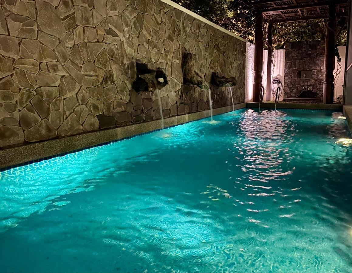 Ikiru 18 Private Saltwater Pool Villa, 3 Ensuite Br, Outdoor Bbq, 5 Mins To Beach Pantai Cenang  Buitenkant foto