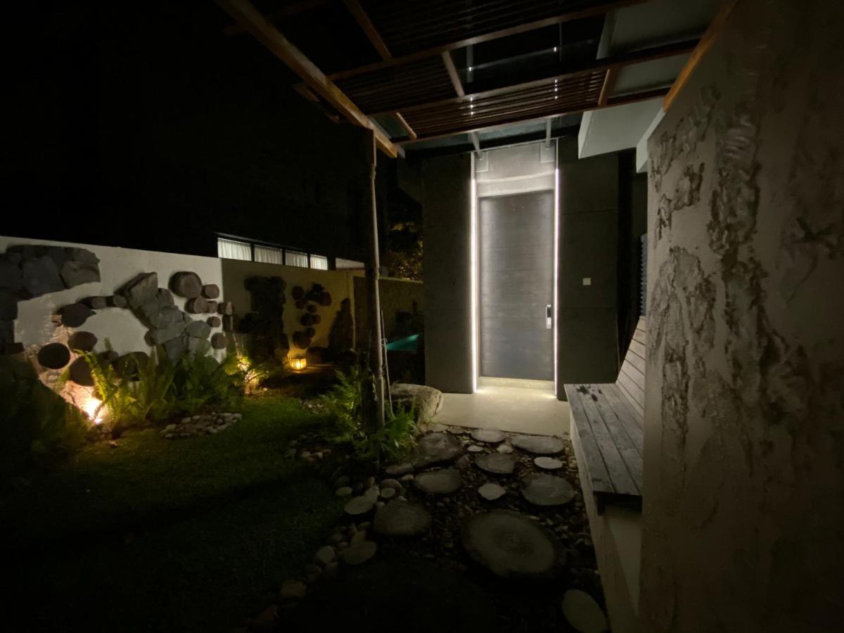 Ikiru 18 Private Saltwater Pool Villa, 3 Ensuite Br, Outdoor Bbq, 5 Mins To Beach Pantai Cenang  Buitenkant foto